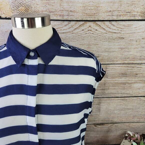 Banana Republic Striped Cap Sleeve Button Down Blouse Size Extra Small - Picture 2 of 6